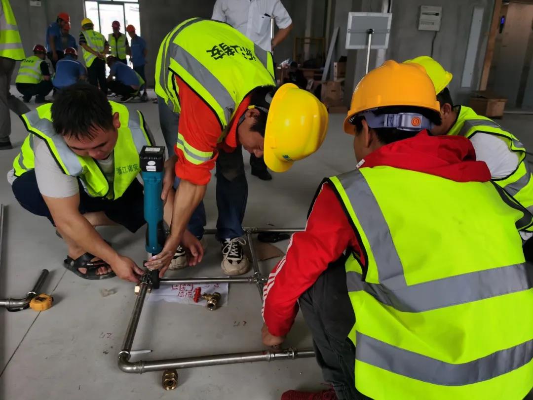 Z6��������ʱ��(�й���)�ٷ���վ