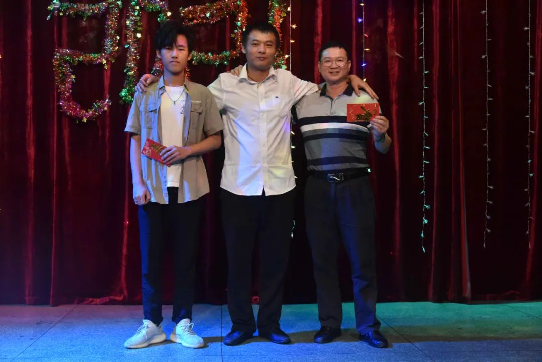 Z6��������ʱ��(�й���)�ٷ���վ