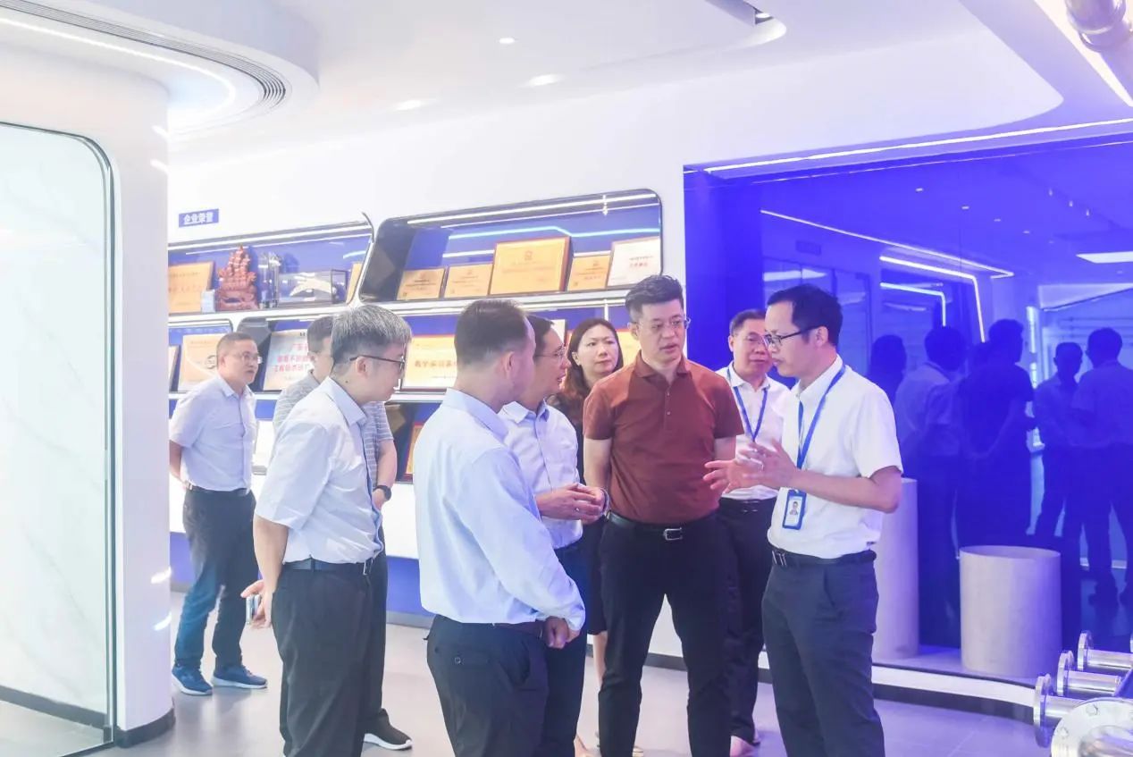 Z6��������ʱ��(�й���)�ٷ���վ